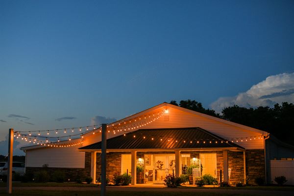 Hollyfield Manor Weddings and Events