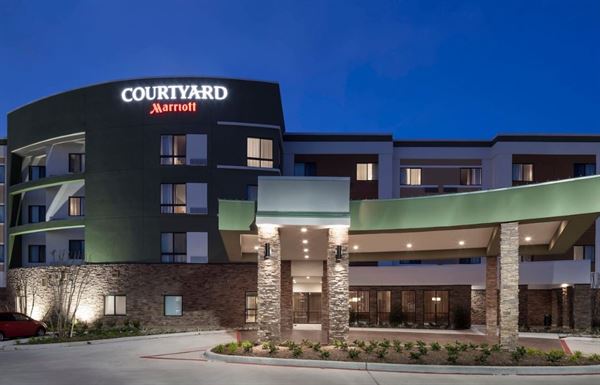 Courtyard Houston North/Shenandoah