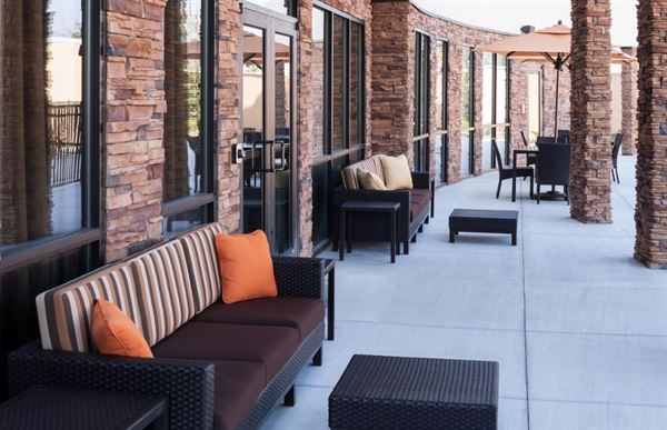 Courtyard Houston North/Shenandoah