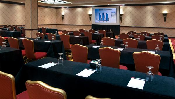 Trumbull Marriott Shelton