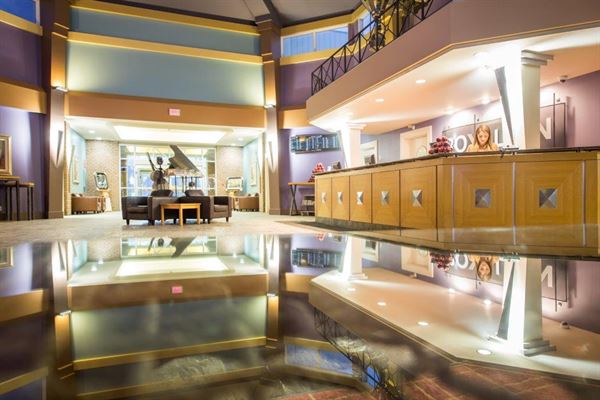 Royal Hotel Edmonton Airport