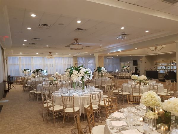 Crestmont Country Club