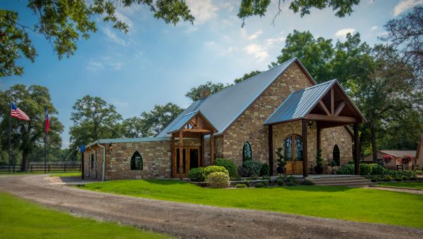 Wind Dancer Retreat Ranch