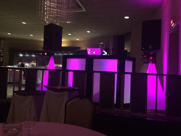 DJW ENTERTAINMENT LLC