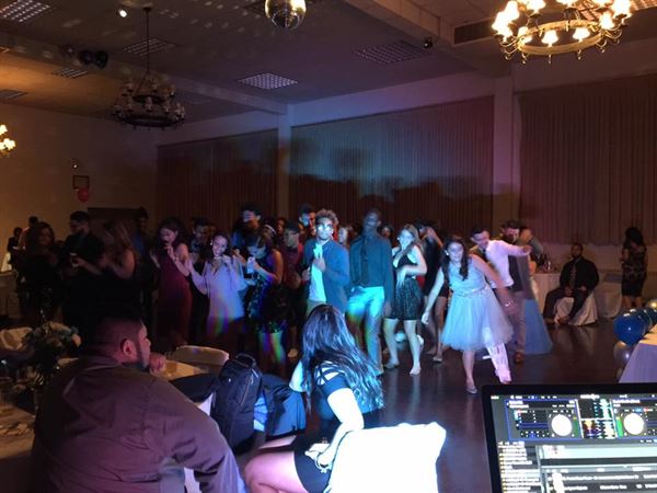 DJW ENTERTAINMENT LLC