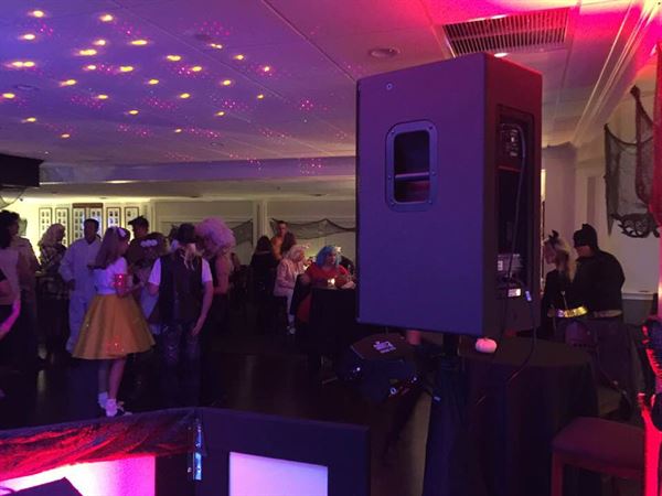 DJW ENTERTAINMENT LLC