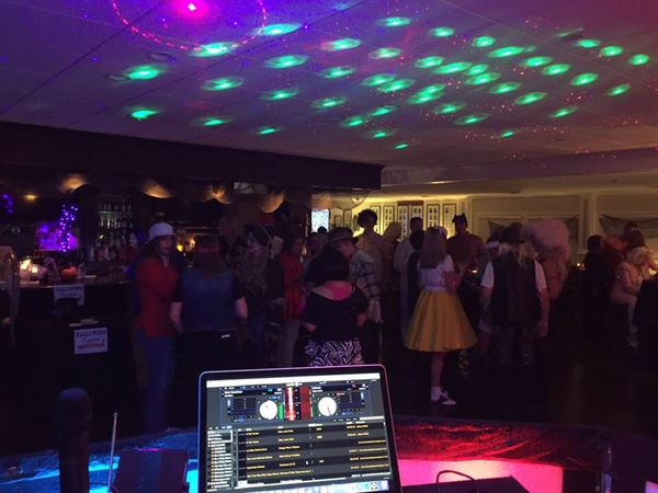 DJW ENTERTAINMENT LLC