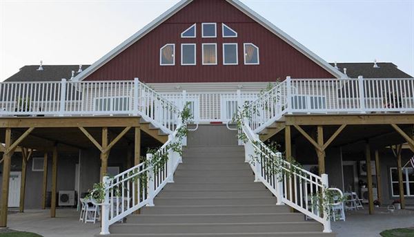 Whispering Oaks Vineyard