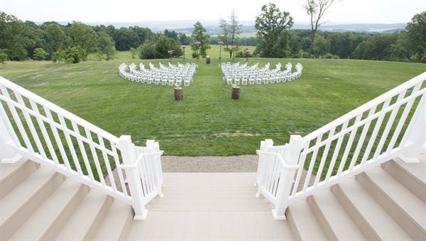 Whispering Oaks Vineyard