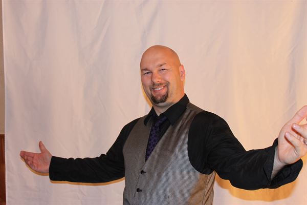 Jesse Lewis Comedy Hypnotist