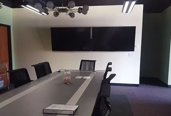 The Artsy Merchant Meeting Room