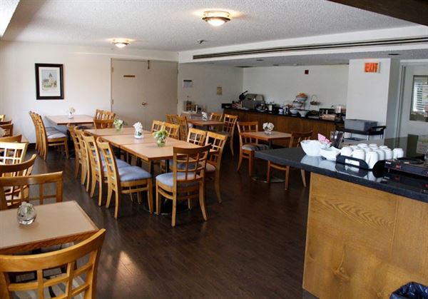 Admiral Inn Burlington Hotel