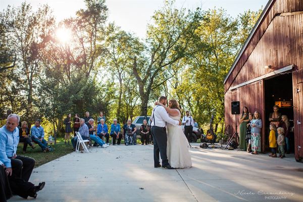 Farm Girl Weddings