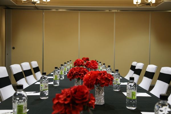 Radisson Hotel & Suites Fort McMurray