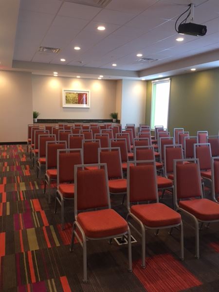 Home2 Suites by Hilton Youngstown