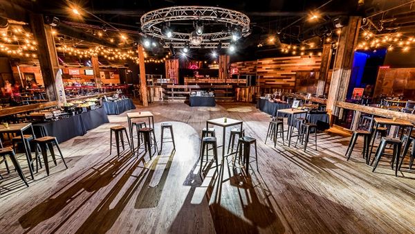 Stoney's Rockin' Country