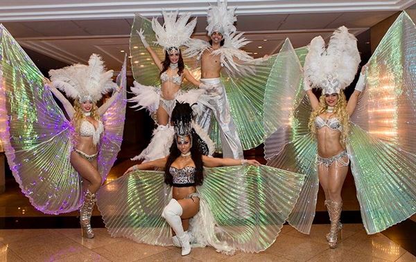 Hora Loca Entertainment