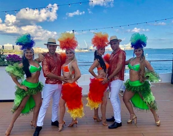 Hora Loca Entertainment