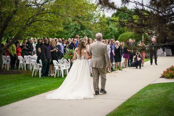 Red Barn Events at Twin Lakes Country Club