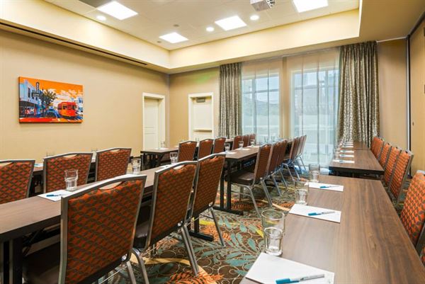 Homewood Suites by Hilton Little Rock Downtown