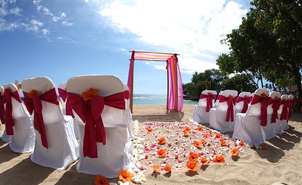 Wedding in Hawaii - Aloha Island Weddings