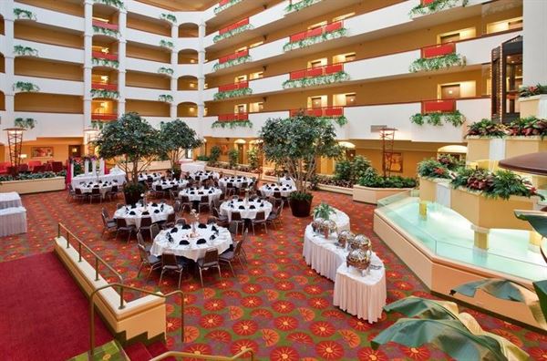 Holiday Inn Hotel & Suites Springfield