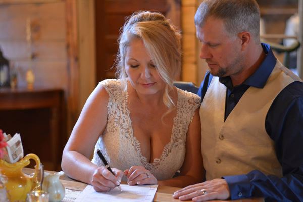 Complete Entertainment Officiant