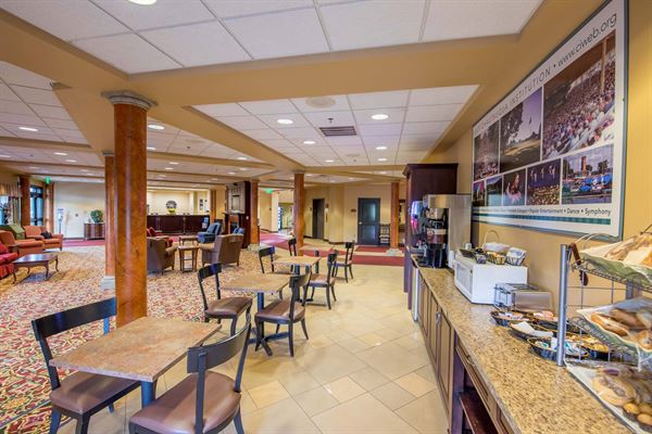 Chautauqua Suites Meeting & Expo Center