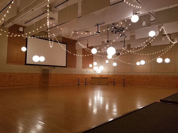 The Historic Holmes Theater