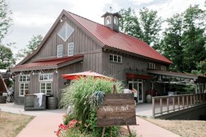 Tasting Room & Outdoor Space