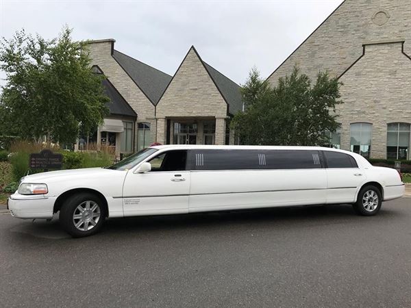 Cedar Valley Limousine