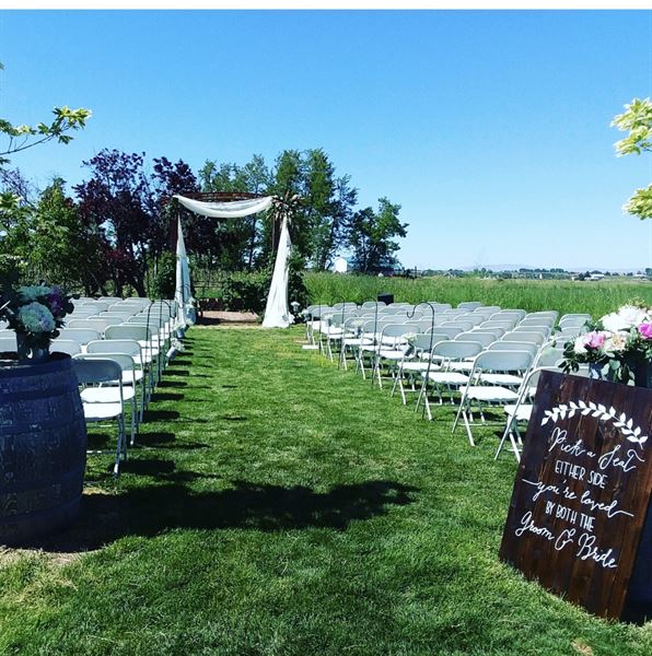 Sandstone Vineyards Wedding & Event Center