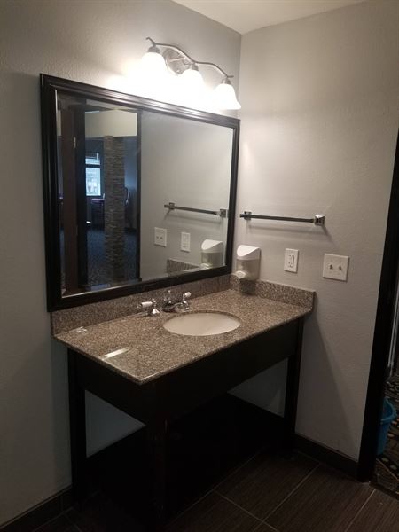 Comfort Inn & Suites