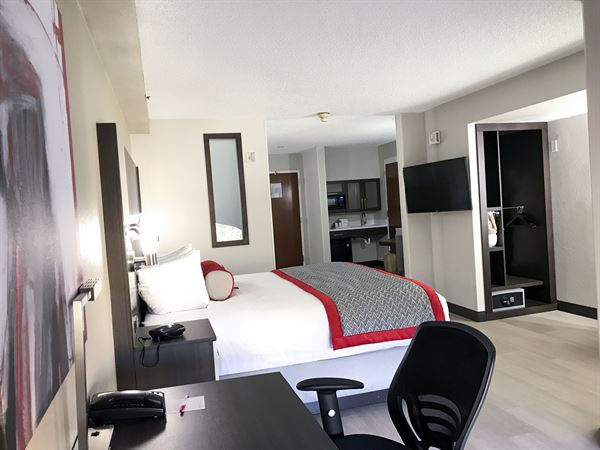 Ramada Suites Orlando Airport