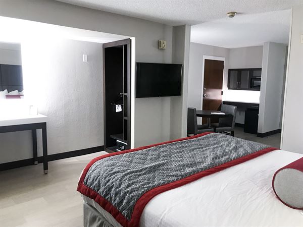 Ramada Suites Orlando Airport