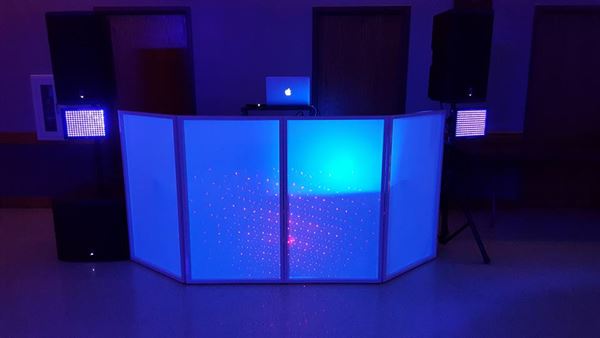 Digital Djs and Photo Booths
