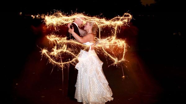 Chicago Wedding Engagement Photographer - Gia Photos