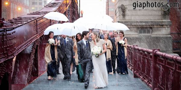 Chicago Wedding Engagement Photographer - Gia Photos