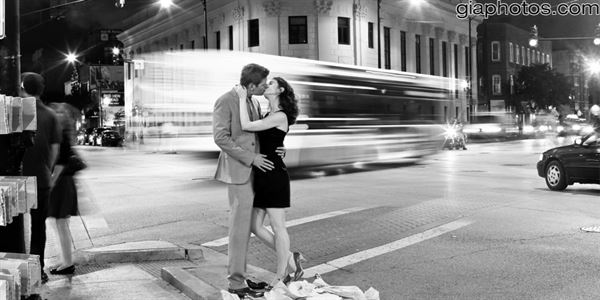 Chicago Wedding Engagement Photographer - Gia Photos