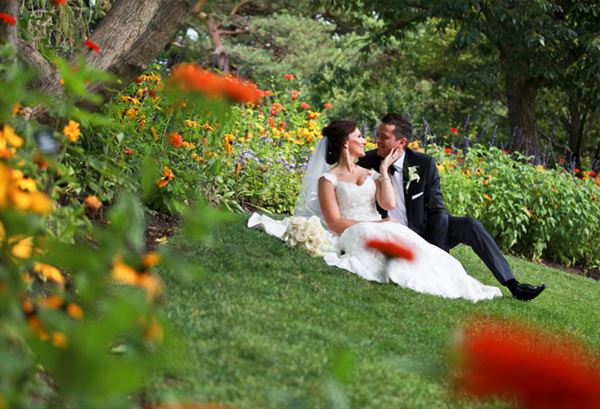 Chicago Wedding Engagement Photographer - Gia Photos