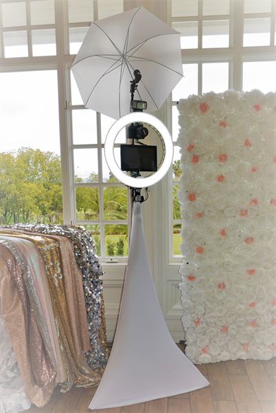 Photo Glam Booth (Photo Booth Rental)