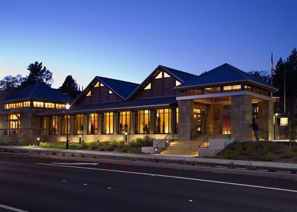 Lafayette Veterans Memorial Center