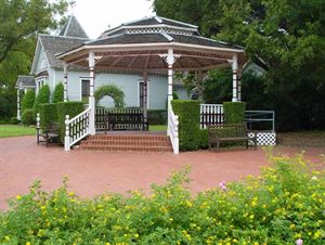 Gazebo & Patio Area