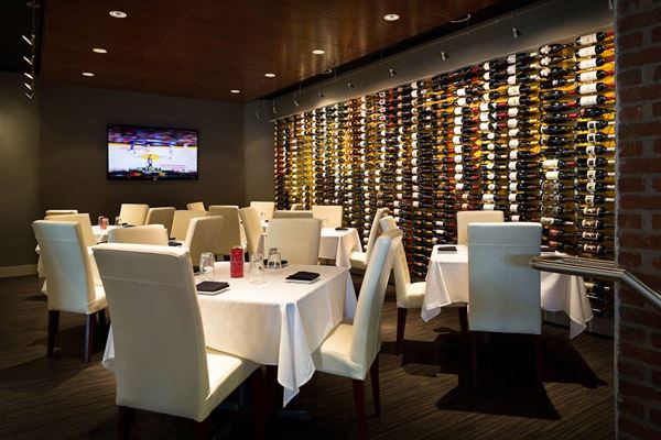 Breakwater Restaurant & Bar