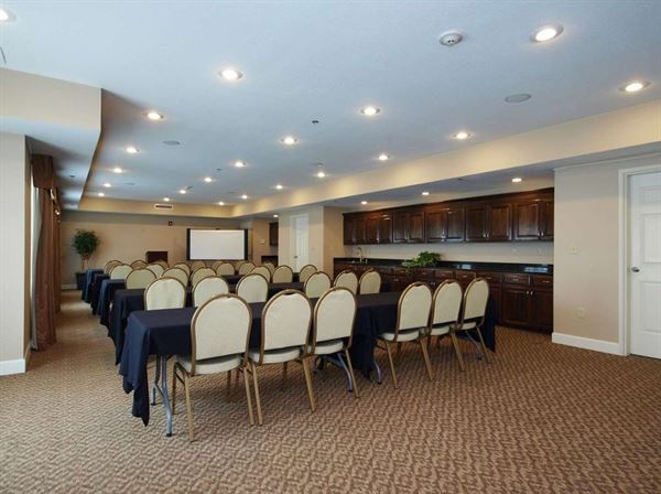 Best Western Plus Valdosta Hotel & Suites