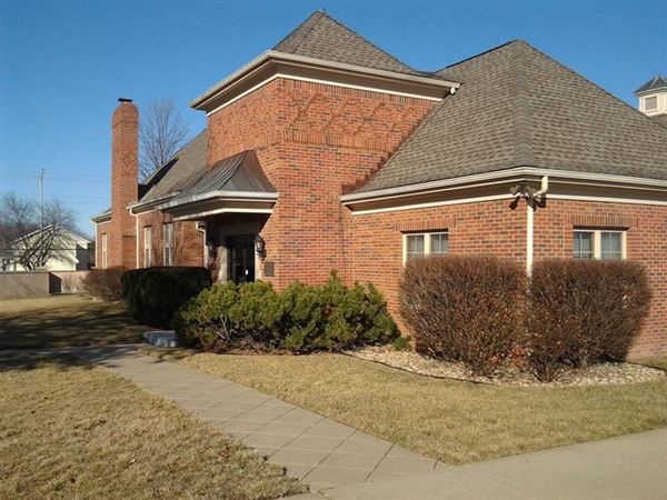 Fontainebleau Clubhouse - Overland Park