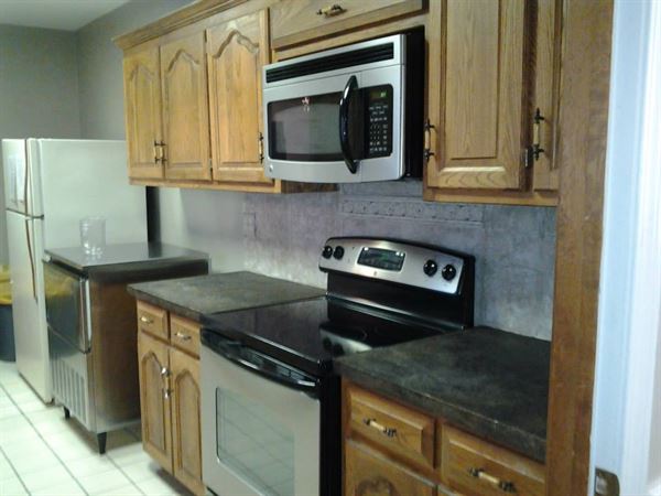 Fontainebleau Clubhouse - Overland Park