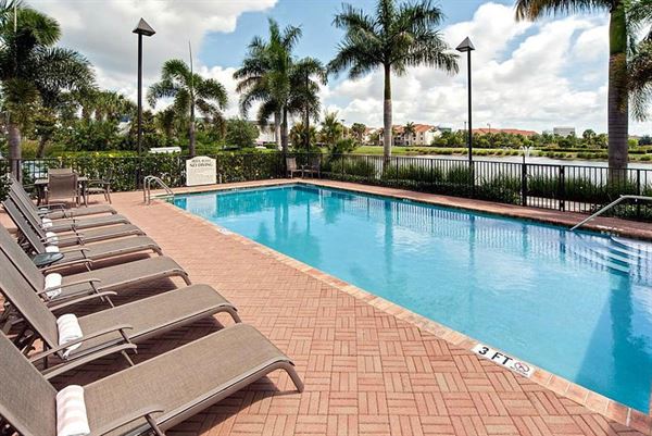 Hawthorn Suites by Wyndham West Palm Beach