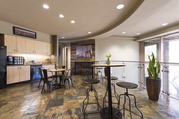 94 Hundred Corporate Center