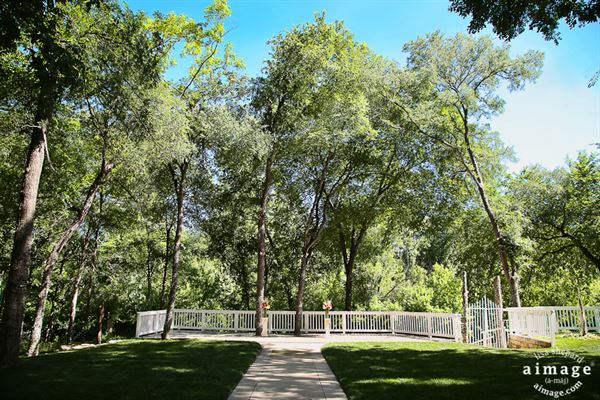 Casa Blanca on Brushy Creek